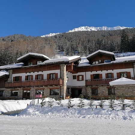 Bed and Breakfast Le Reve à Courmayeur Extérieur photo