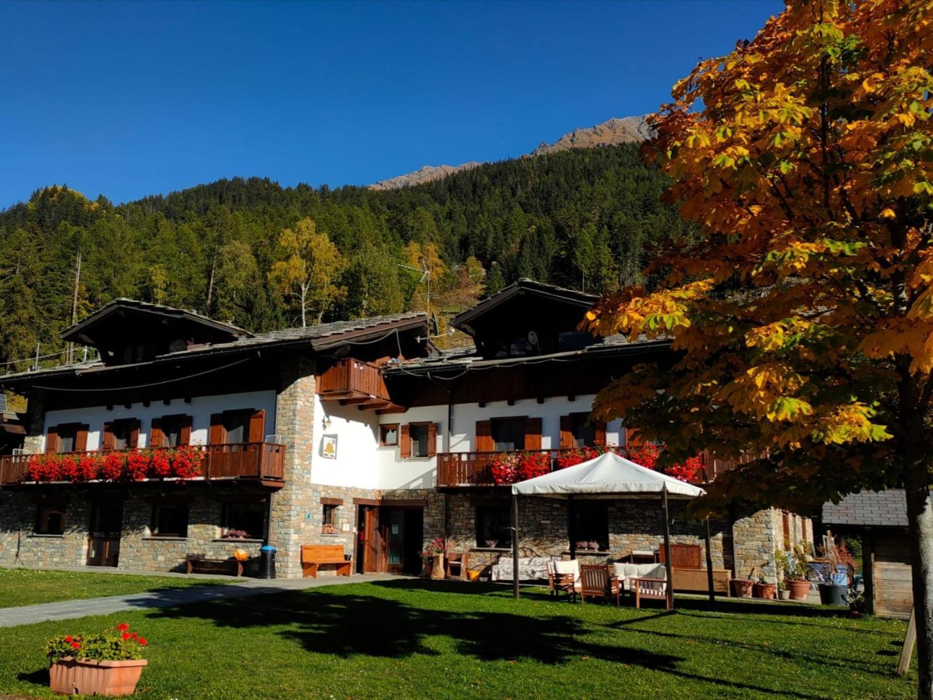 Bed and Breakfast Le Reve à Courmayeur Extérieur photo