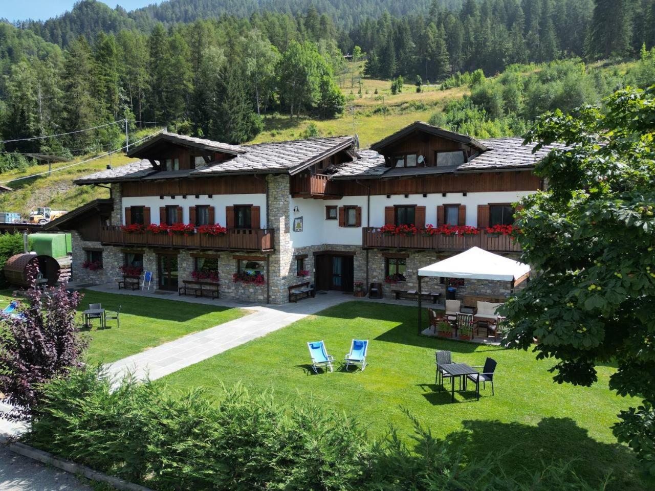 Bed and Breakfast Le Reve à Courmayeur Extérieur photo